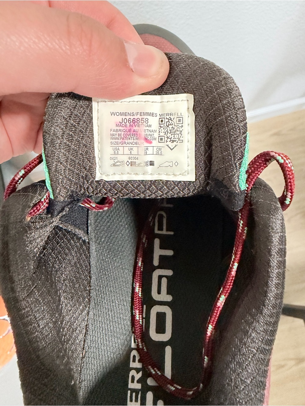 Merrell Women's Trail Sneaker - Burgundy with Mint Accents - Picture 5 of 9
